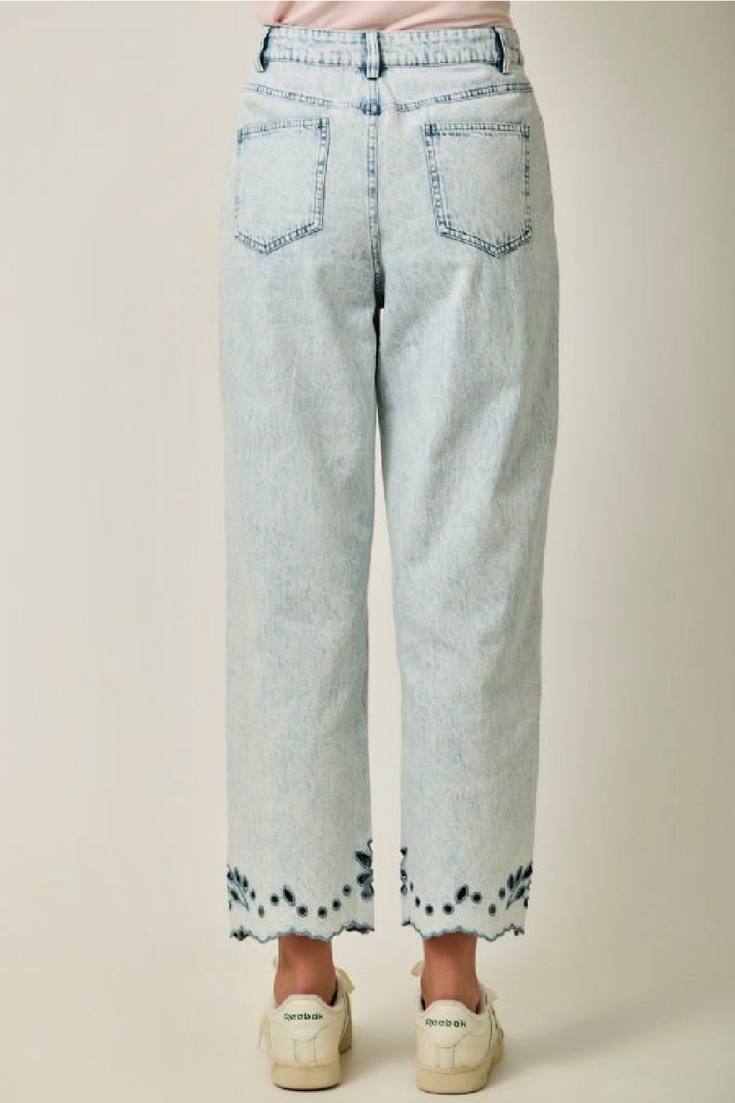 Eyelet Embroidered Straight Leg Jeans