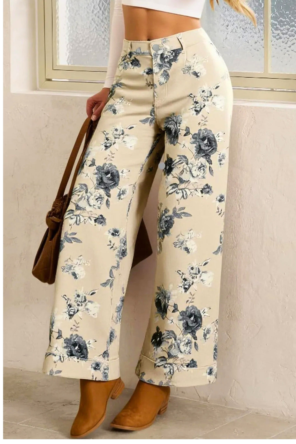 Retro Floral Cuffed Wide-Leg Jeans – Vintage Beige