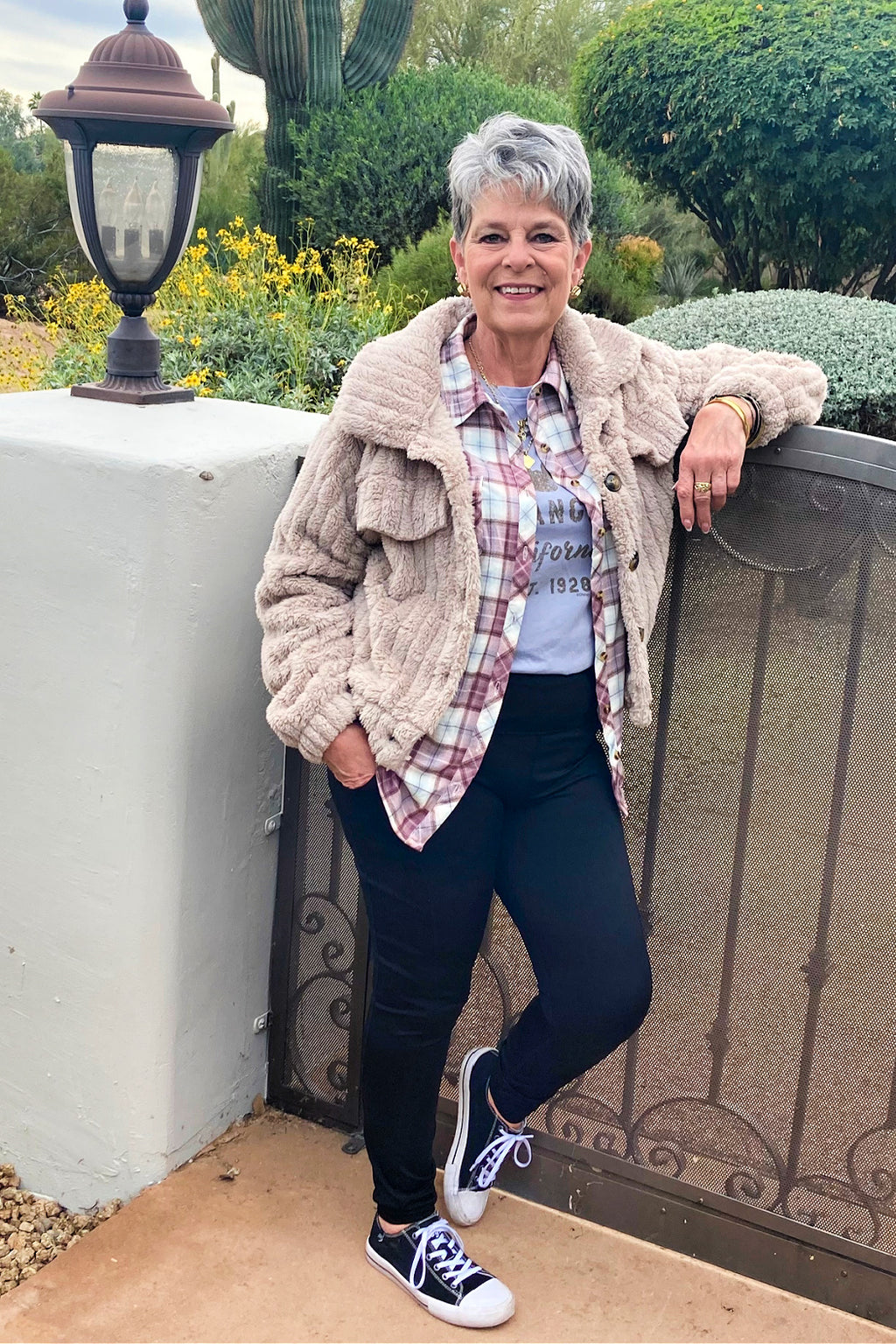 Plush Teddy Cropped Jacket – Chic Neutral Faux Fur Layer