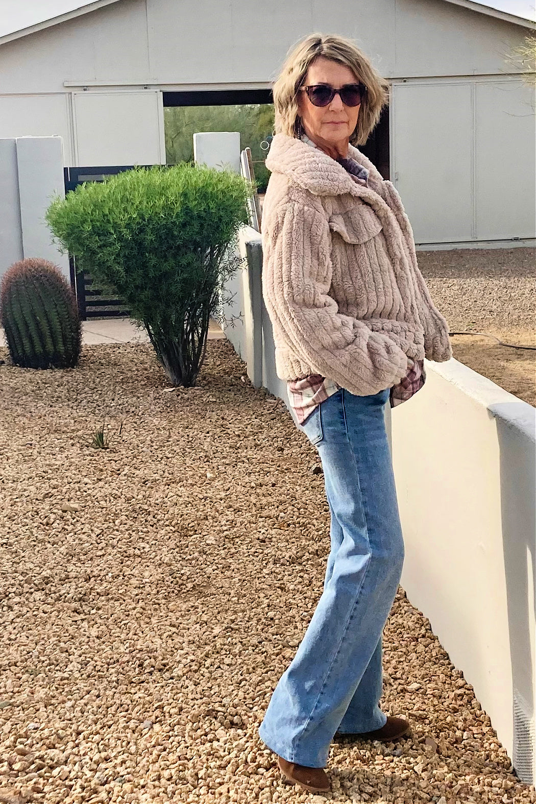 Plush Teddy Cropped Jacket – Chic Neutral Faux Fur Layer