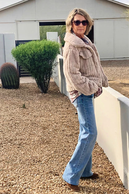 Plush Teddy Cropped Jacket – Chic Neutral Faux Fur Layer
