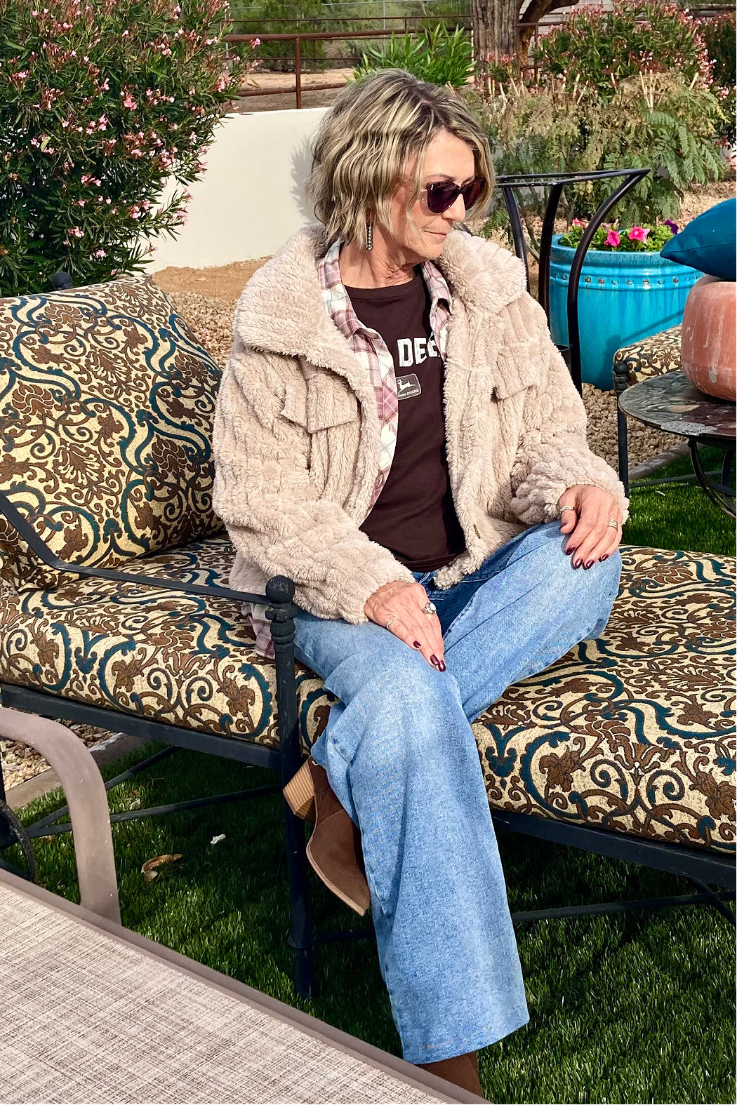 Plush Teddy Cropped Jacket – Chic Neutral Faux Fur Layer